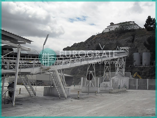 strutture autoportanti a sostegno del trasporto dei materiali dalla miniera all'impianto di lavorazione